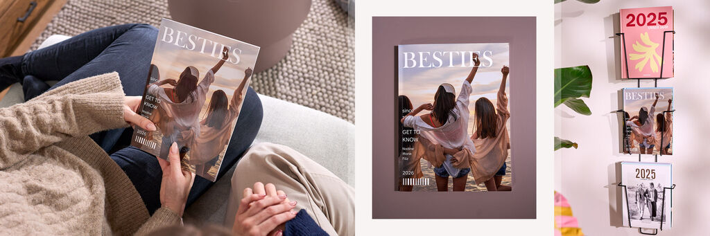 Colaj format din trei imagini: în prima, două persoane stau pe canapea și răsfoiesc o revistă intitulată „besties”, pe coperta căreia apar trei femei; în a doua, aceeași revistă este așezată pe o masă; în a treia, trei fotocărți sunt expuse într-un suport de reviste montat pe perete.